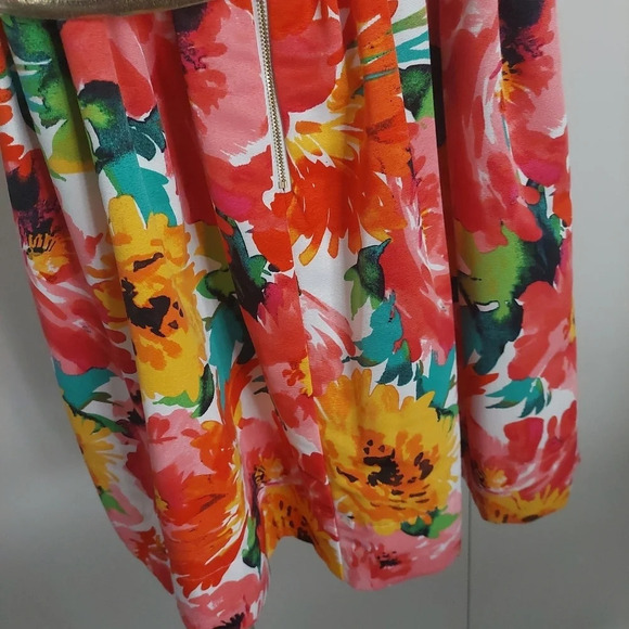 Eliza J Floral Fit to Flare Open/ Zip back belted Knee Length dress. 12 P - Picture 7 of 7